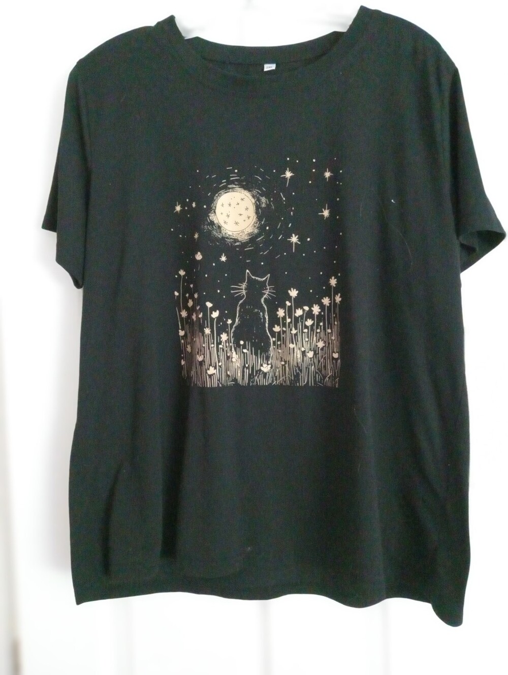Ladies Black Graphic Tee with Cat Moon Design Size 2XL
